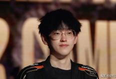 LPL季后赛最(zuì)惨AD诞生！死(sǐ)一次基地就爆(bào)炸，观众：快(kuài)回LCK吧(ba)