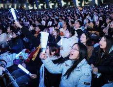 鸟巢里的(de)KPL年度总决赛