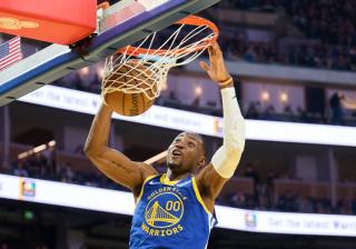 仍(réng)對(duì)他有(yǒu)期(qī)待！库里打破沉(chén)默，谈库明加合同风波