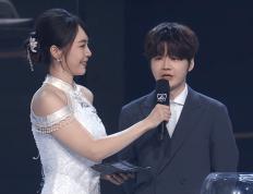 BLG上(shàng)上(shàng)签！对陣(zhèn)外卡队鎖(suǒ)定(dìng)一分！TES打GEN史(shǐ)诗级强度(dù)！