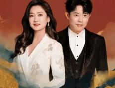 鳳(fèng)凰传奇正式恢(huī)复演出！曾毅(yì)因不雅(yǎ)手表(biǎo)事件暫(zàn)停演出超半年