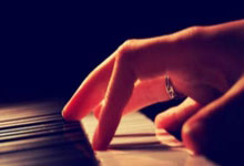 2025英雄联盟全球总决赛开启，多家院(yuàn)线将直播赛事