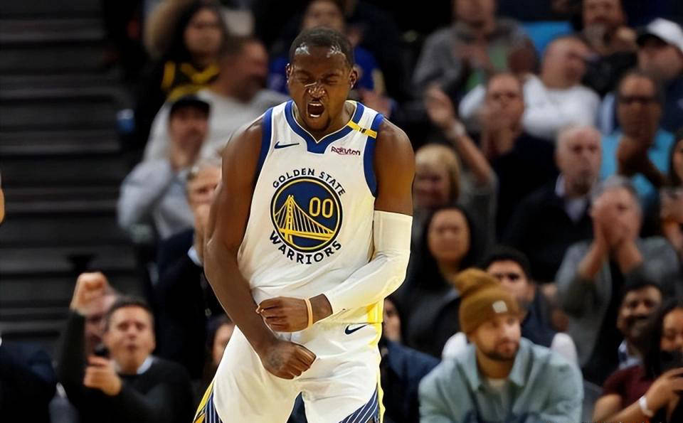 勇(yǒng)士将坚持(chí)不(bù)取消庫(kù)明加合同(tóng)中的球队选项