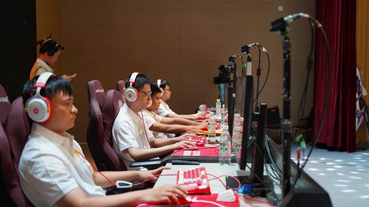 2025南(nán)昌市职工电子競(jìng)技(jì)比赛落幕