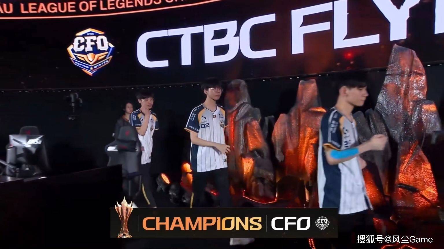 LOL第(dì)14支S赛队伍诞生！卡萨BO5一场不赢，沦为LCP赛区3号种子