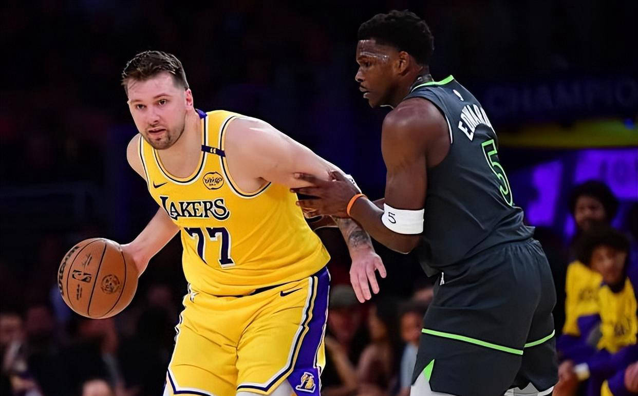 NBA现役仅6人场均得(dé)分超过25分，杜兰特(tè)排名第3