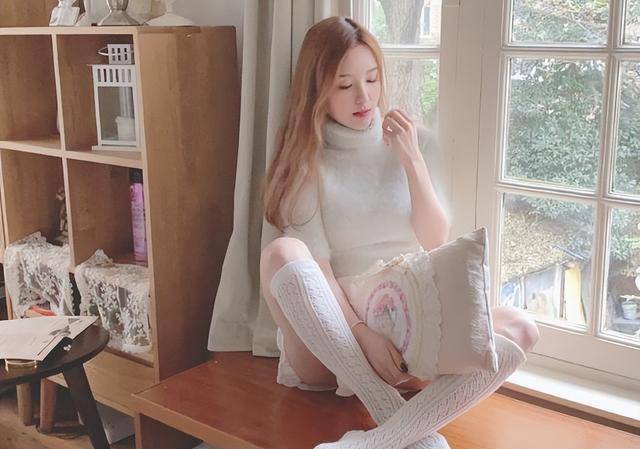 Rita的逆袭之路！电竞解说到(dào)娱乐圈女神，跨界走得飞起(qǐ)！