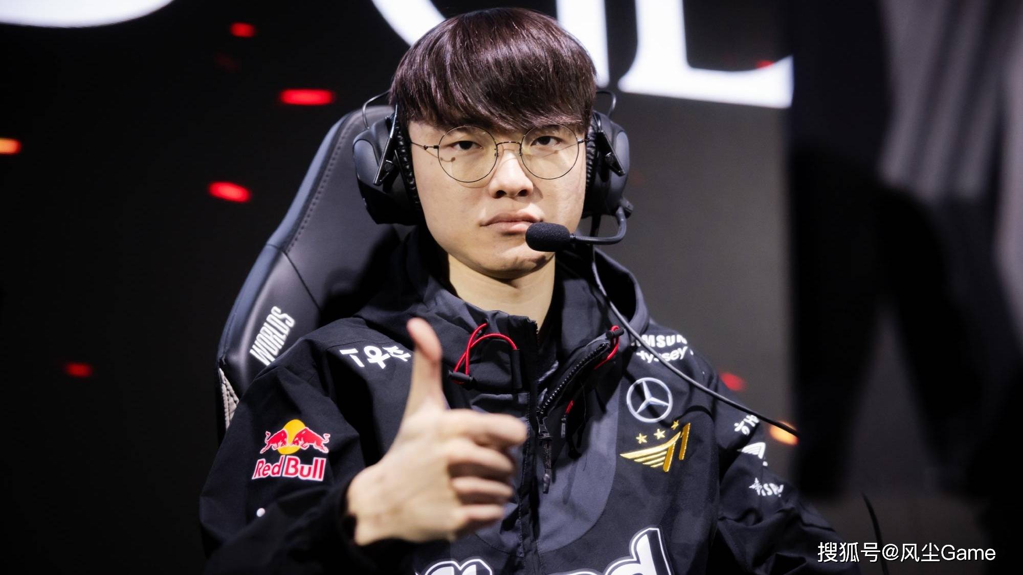 LOL传奇中單(dān)官(guān)宣(xuān)退役(yì)！連(lián)續(xù)8年进世界(jiè)赛，巅峰期把(bǎ)IG打(dǎ)到解散(sàn)