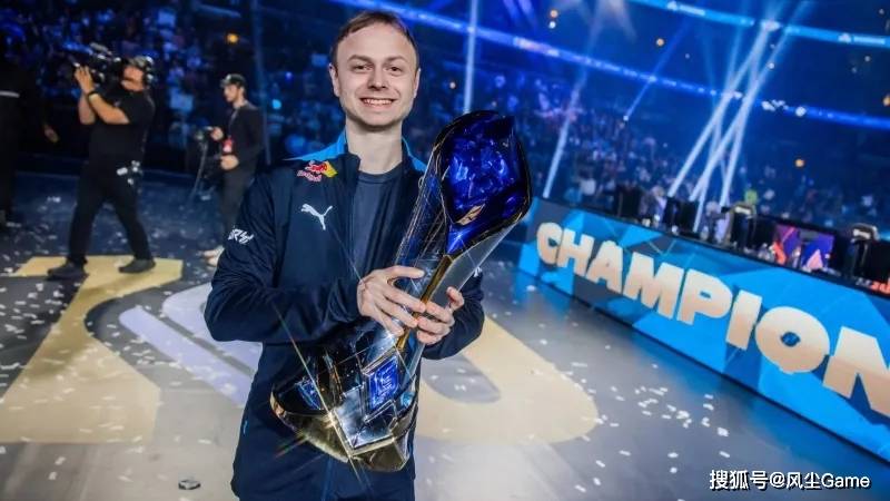 LOL传奇中單(dān)官(guān)宣(xuān)退役(yì)！連(lián)續(xù)8年进世界(jiè)赛，巅峰期把(bǎ)IG打(dǎ)到解散(sàn)