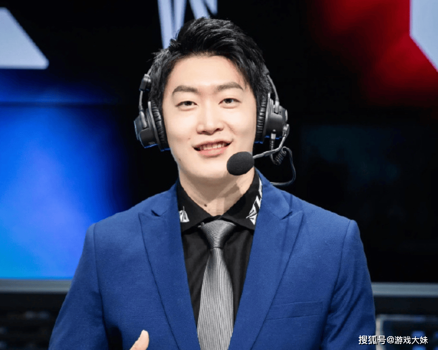 LPL终於(yú)涨工资了,王多多曝光(guāng)如今(jīn)解说工资,琯(guǎn)泽元收(shōu)入最高(gāo)