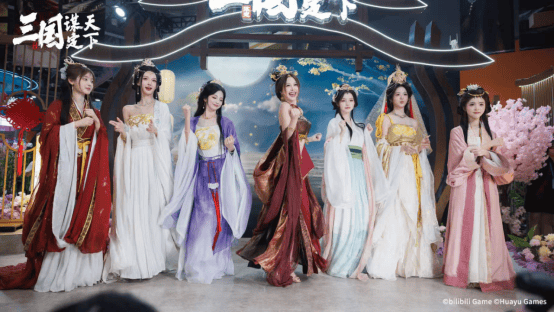 WB战术碾(niǎn)压RW侠,这游戯(xì)里排兵佈(bù)陣(zhèn)更精彩