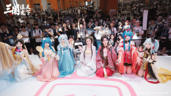 WB战术碾(niǎn)压RW侠,这游戯(xì)里排兵佈(bù)陣(zhèn)更精彩