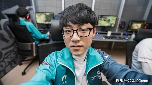 LCK世(shì)界(jiè)冠军无缘季后賽(sài)！GEN锁定前二(èr)，DK提前6场晋级入(rù)圍(wéi)賽(sài)