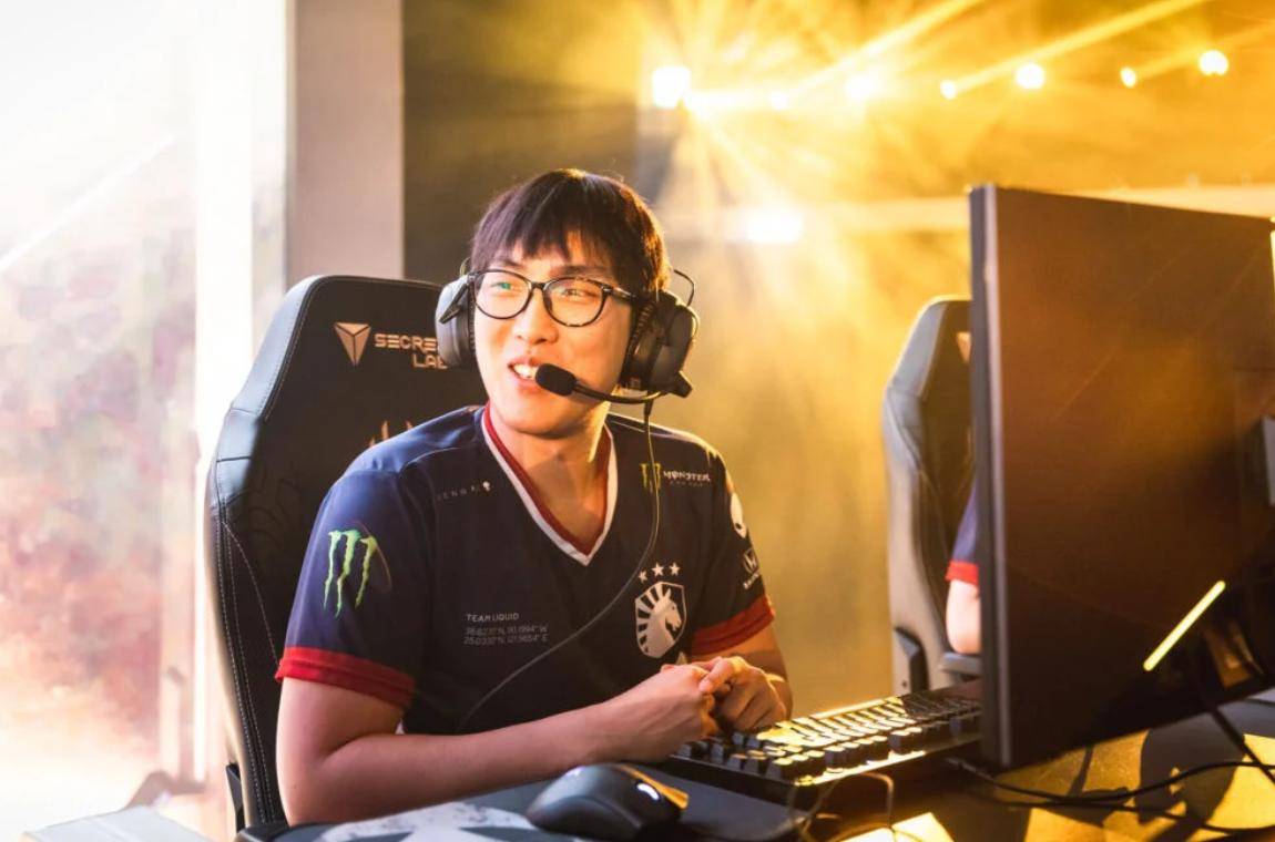 谦逊哥(gē)哥(gē)持刀殺(shā)母傷(shāng)父(fù)，叛逆弟弟成电竞冠軍(jūn)，“虎式教育”的(de)悲劇(jù)