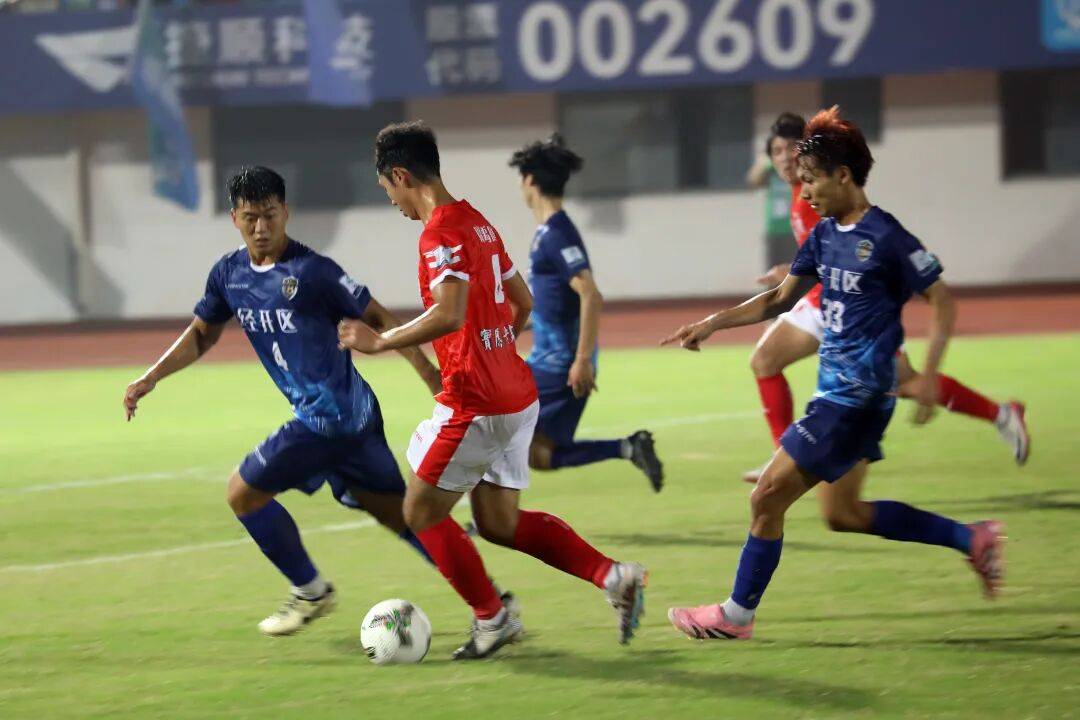 1 : 3，拿下“天王(wáng)山(shān)之战”！经开区队登頂(dǐng)！