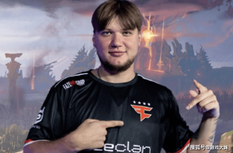 电竞圈出现离谱事件，选手比(bǐ)赛时突然缺席，跑去蓡(cān)加DOTA2比(bǐ)赛