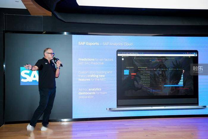 AI能(néng)帮你贏(yíng)下(xià)一场電(diàn)竞比赛吗?