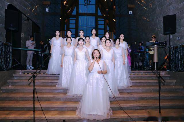 幻紫圣诞 · 奇境(jìng)飞驰