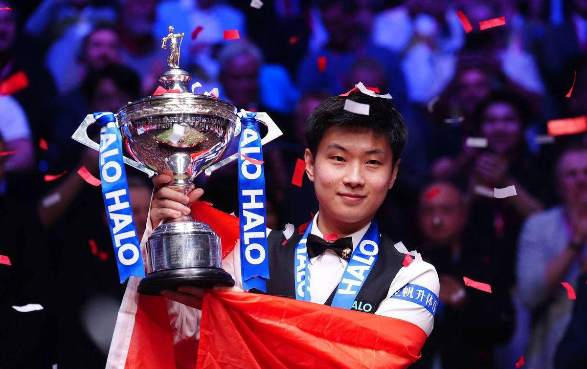 亨德利盛(shèng)赞赵心童轻松比(bǐ)赛表现；威尔逊抱怨球(qiú)台影响比(bǐ)赛结果