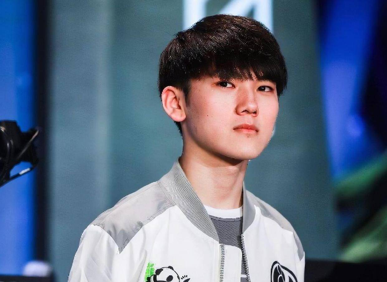 LOL各位(wèi)置(zhì)的最难英雄,玩明白(bái)一个就能(néng)上宗师