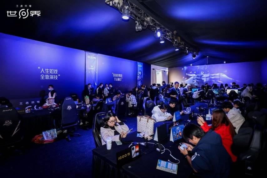 王者荣耀十周年(nián)重(zhòng)磅(bàng)官(guān)宣，《王者荣耀世界(jiè)》2026年(nián)春天(tiān)与玩家見(jiàn)面